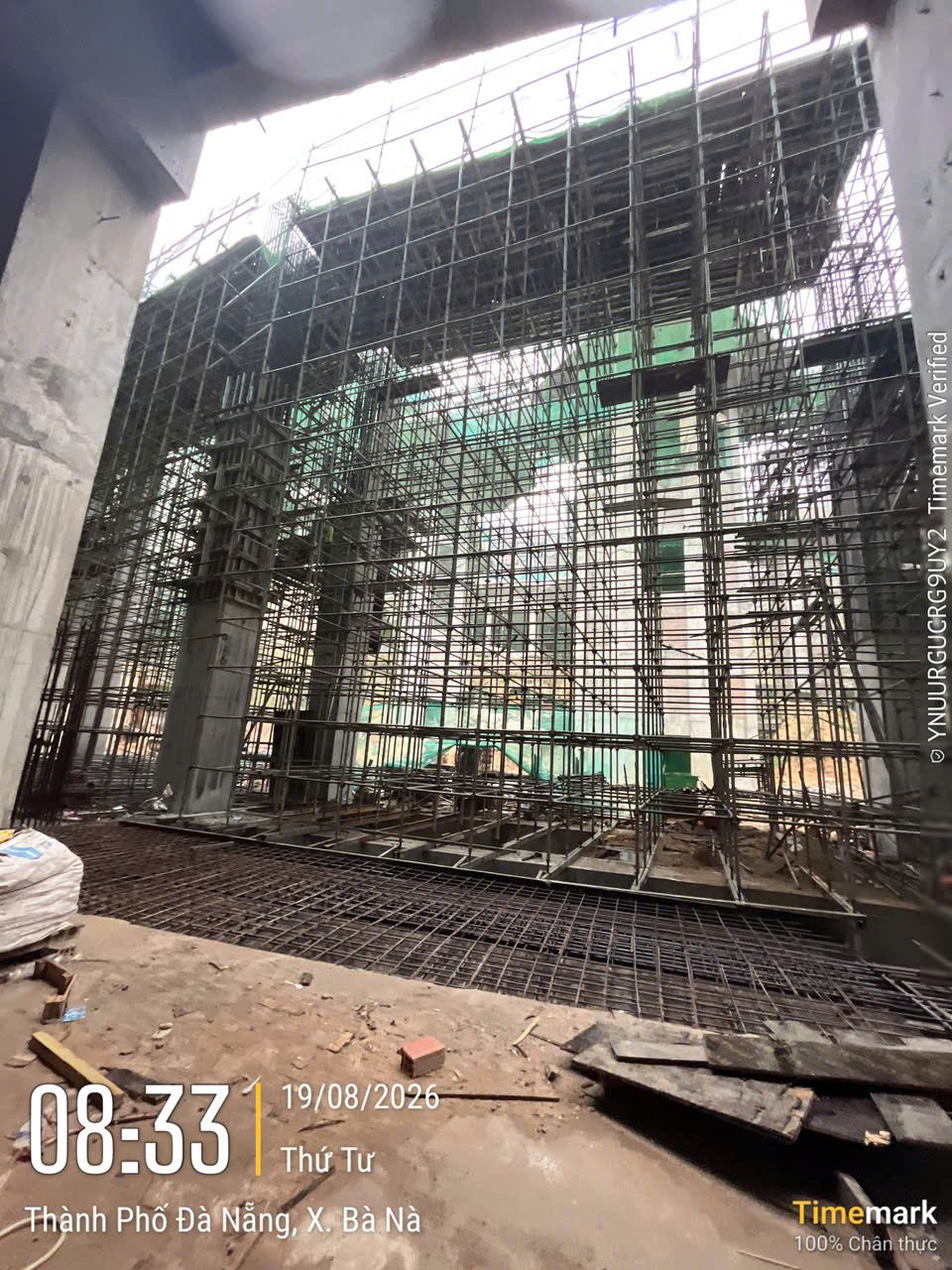 Giàn giáo và cốp pha